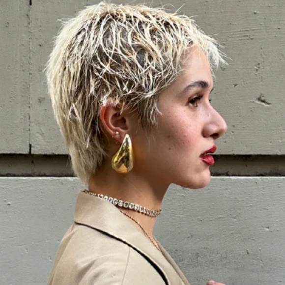 Monarca Gold Drop Earrings - Picture 1 of 3